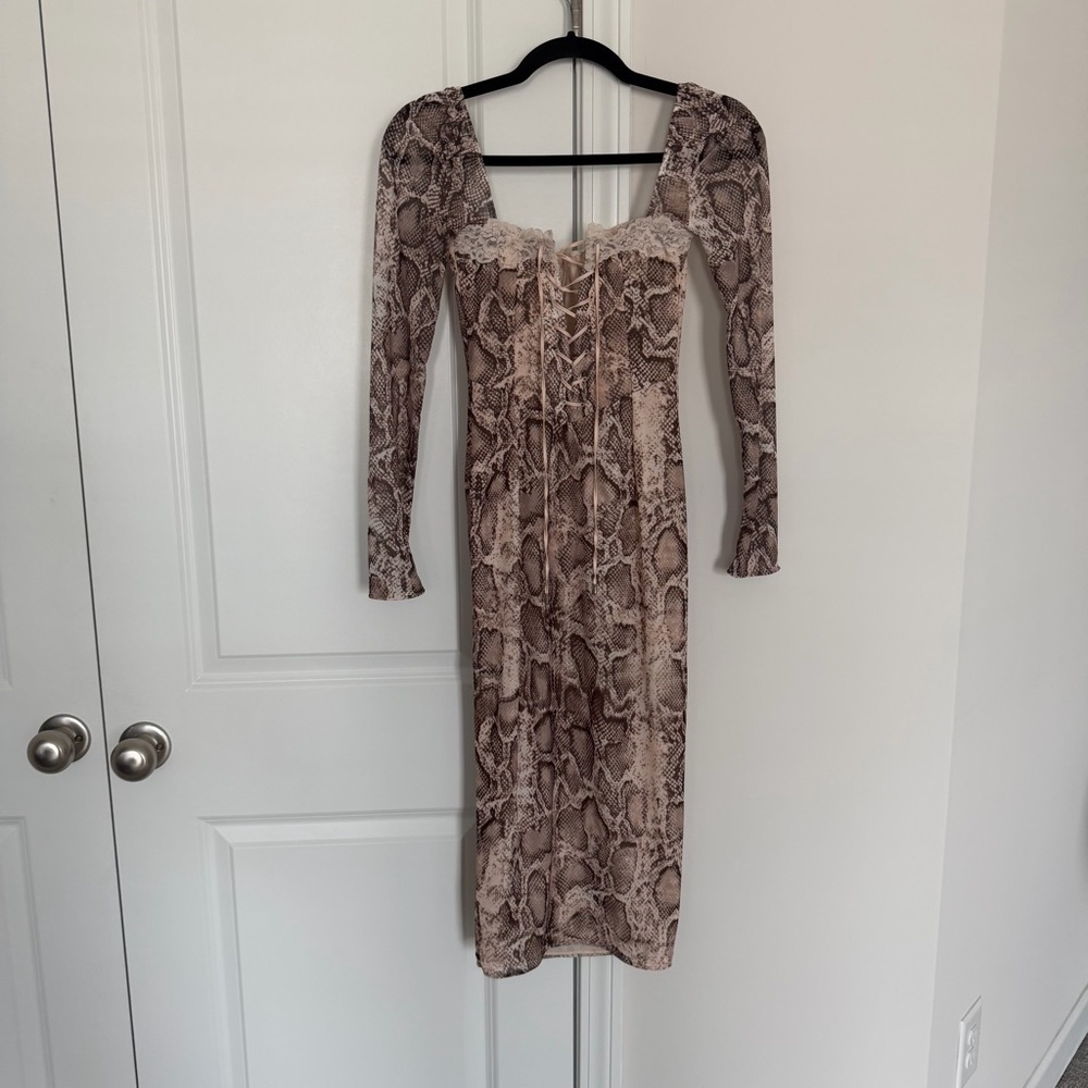 House of CB Seraphina Snake Print Corset Dress - Picture 4 of 10